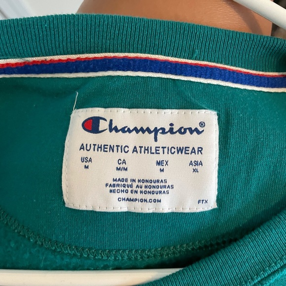 nwot champion crew neck - Picture 3 of 3